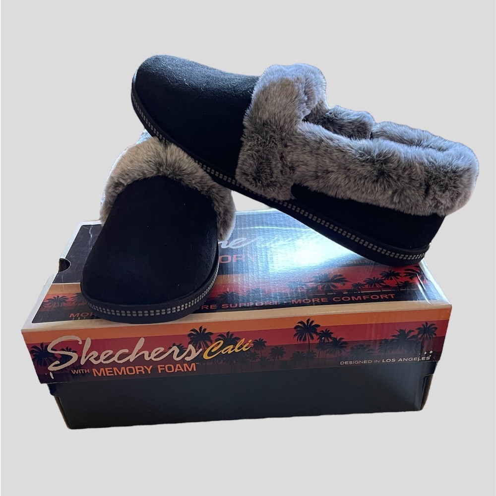 SKECHERS Cali Cozy Campfire 🔥. Black & Grey Slip-On. Women’s 8.5